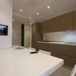 Spacious House In The Heart Of With Terrace Casa vacanze